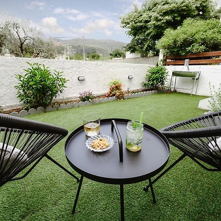 Le Petit Jardin Apartment Волос Екстериор снимка