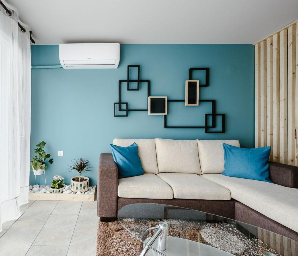 Le Petit Jardin Apartment Волос Екстериор снимка