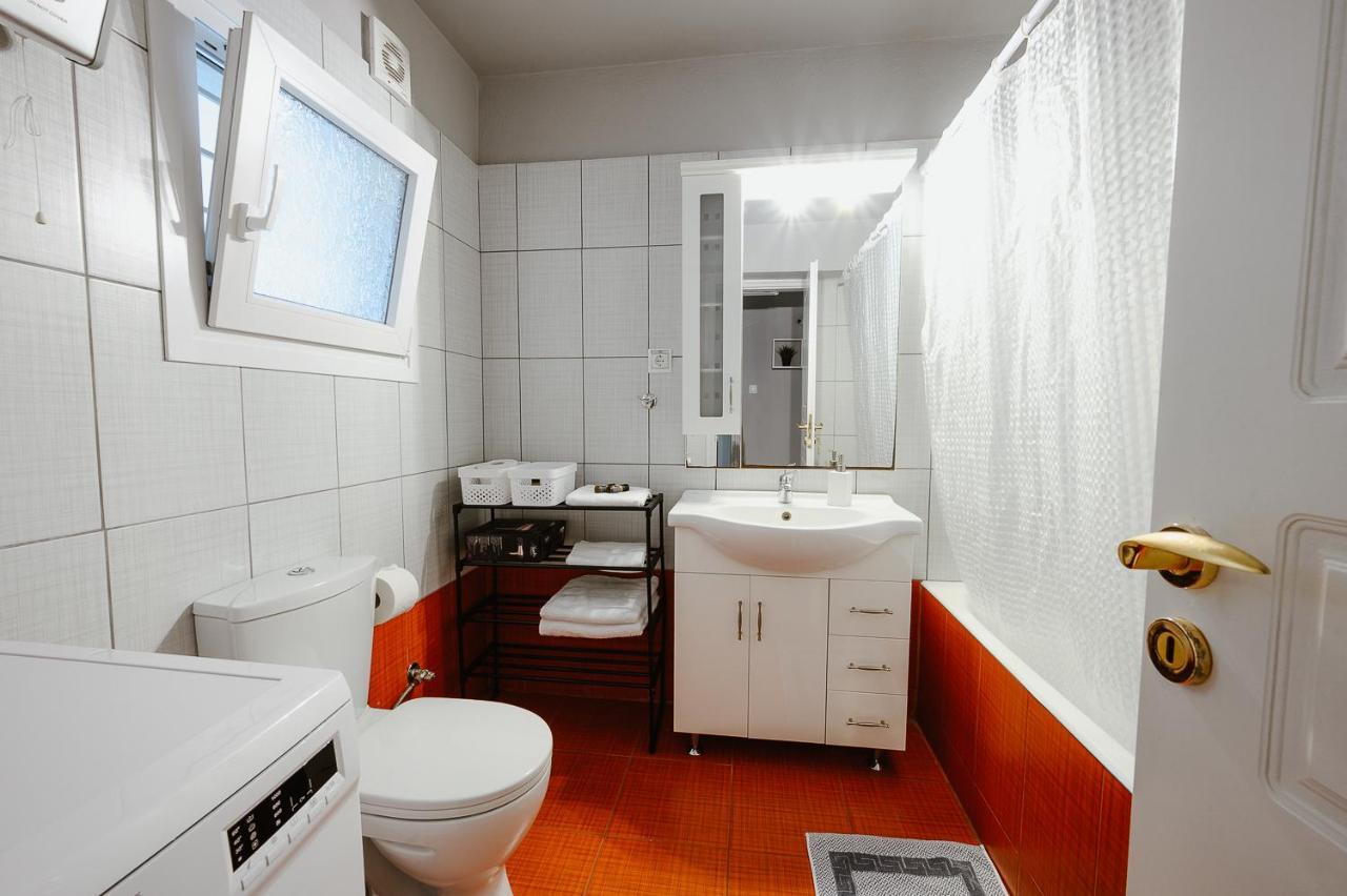 Le Petit Jardin Apartment Волос Екстериор снимка
